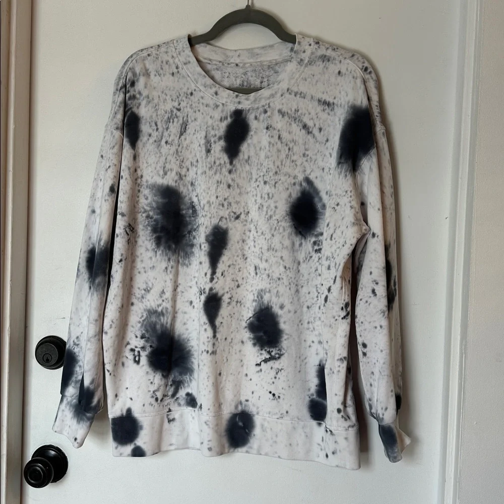 Lululemon Perfectly Oversized Crew Tie Dye in Marble Dye Classic Navy Size 4
